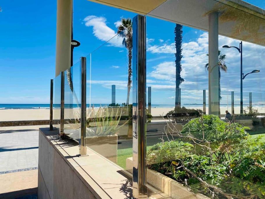 Stylish Apartment With Terrace On The Beachfrom فالنسيا المظهر الخارجي الصورة