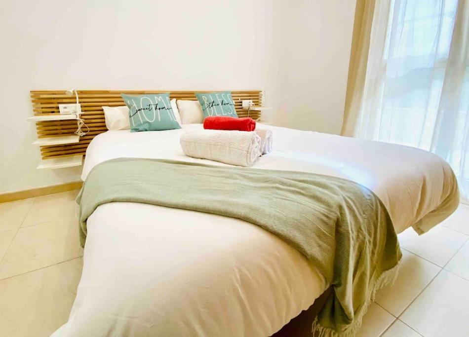 Stylish Apartment With Terrace On The Beachfrom فالنسيا المظهر الخارجي الصورة
