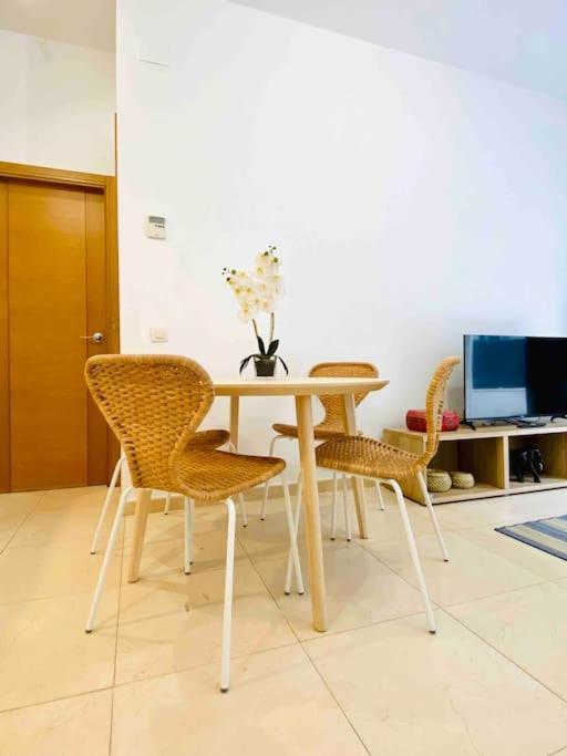 Stylish Apartment With Terrace On The Beachfrom فالنسيا المظهر الخارجي الصورة