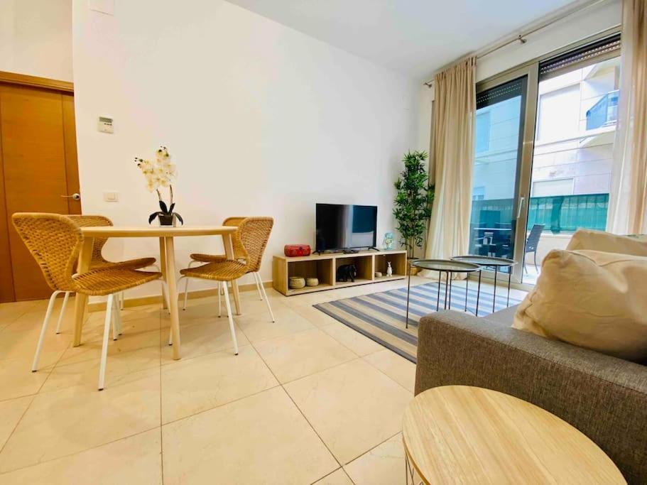 Stylish Apartment With Terrace On The Beachfrom فالنسيا المظهر الخارجي الصورة